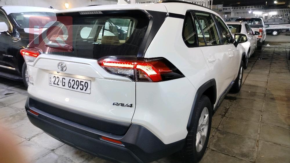 تويوتا راف 4